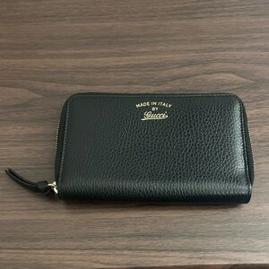 Gucci Black Leather Accessory